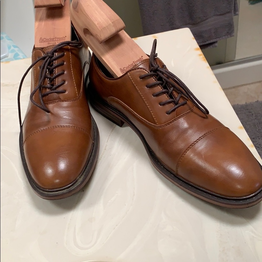 Men’s dress shoes